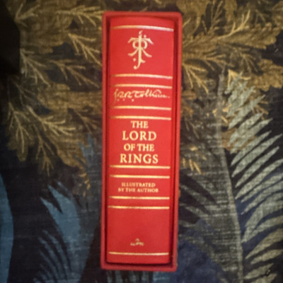 J.R.R. Tolkien The Lord of the Rings Illustrated Hardcover Book w/ Slipcase