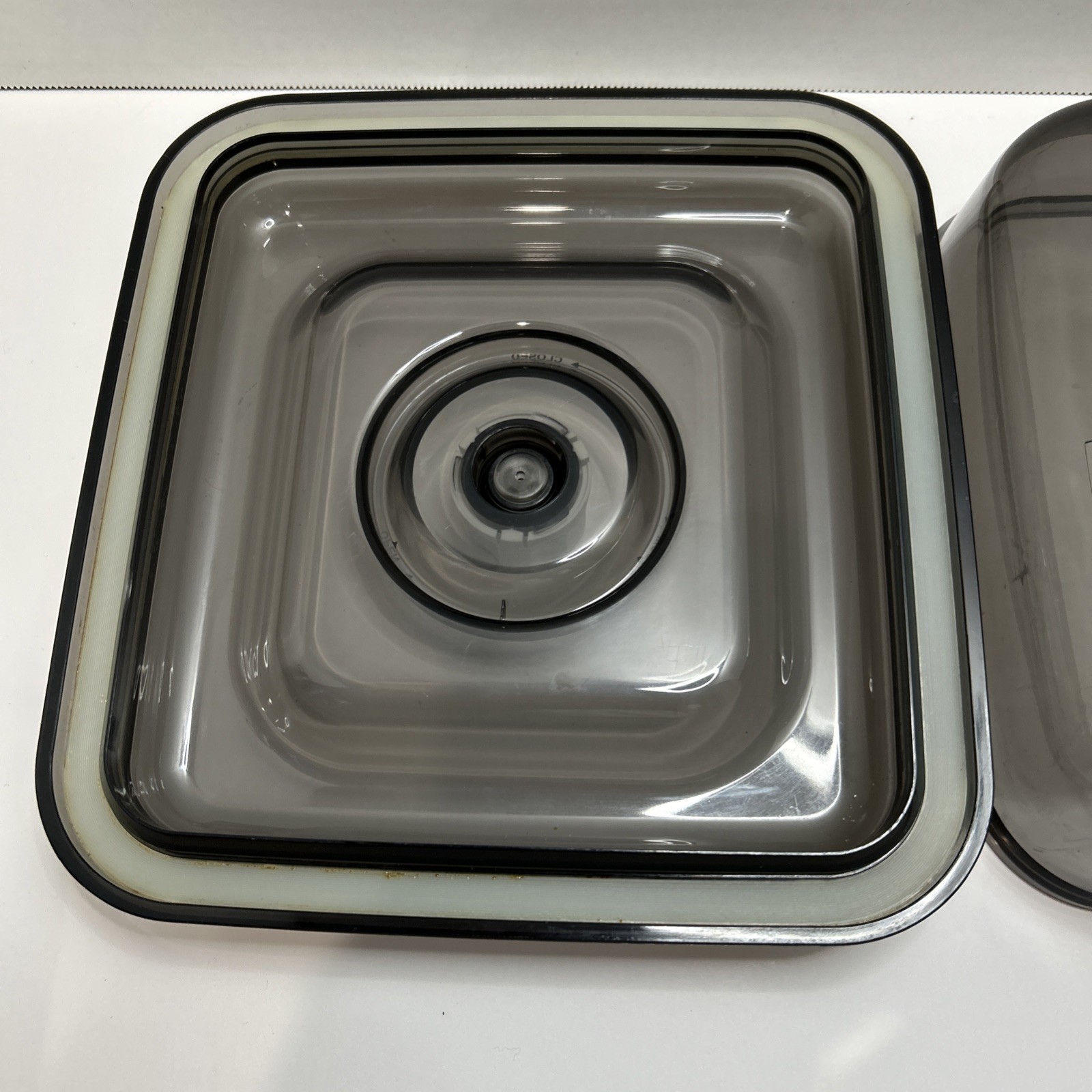 FoodSaver Square Canister 2 1/4Qt. Vacuum Container Storage Marinate 9”x 9”x 4”