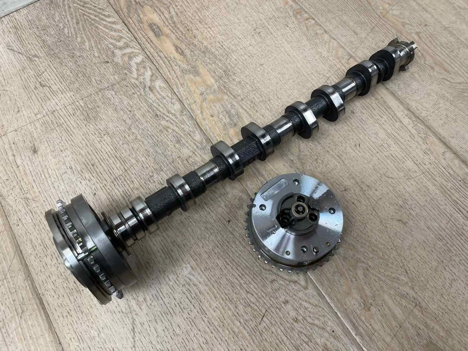 Árbol de levas de admisión lateral delantero de 2,5 L para Toyota Camry 2018-2024 con engranaje de distribución OEM Foto 2 de 4