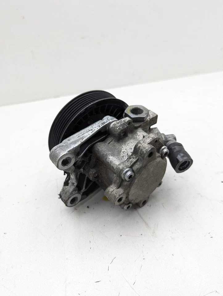 2006-2008 BMW E60 530xi 525xi POWER STEERING PUMP OEM - Image 3 of 4