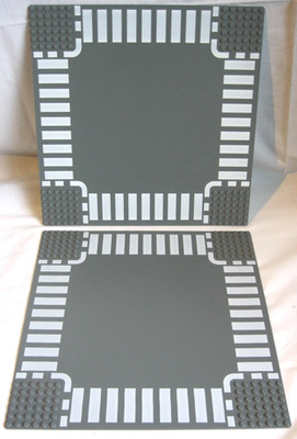 2x Lego dunkelgraue Straßenkreuzung Platten 32x32 *KOSTENLOSER VERSAND*