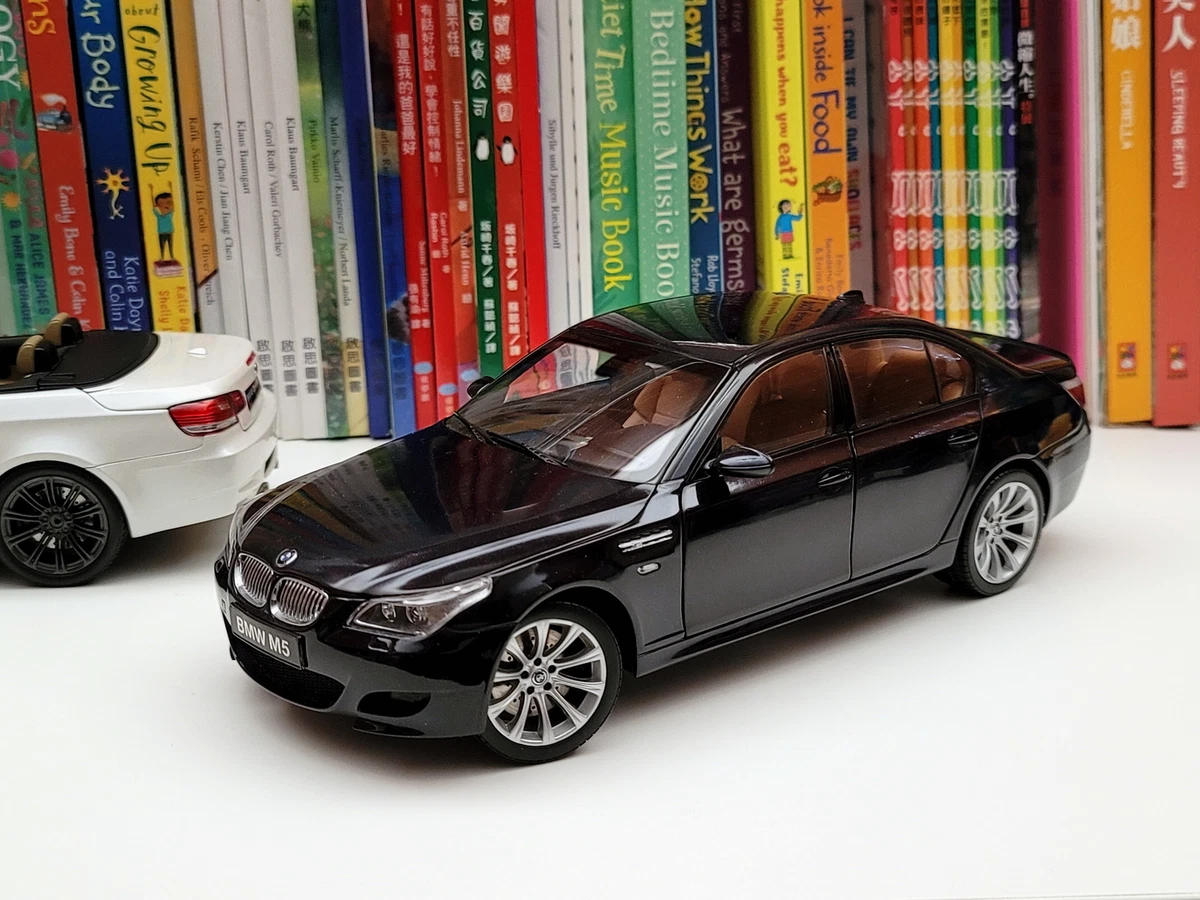 Kyosho 1:18 scale BMW E60 M5 Sedan (Carbon Black Metallic) 08593BK