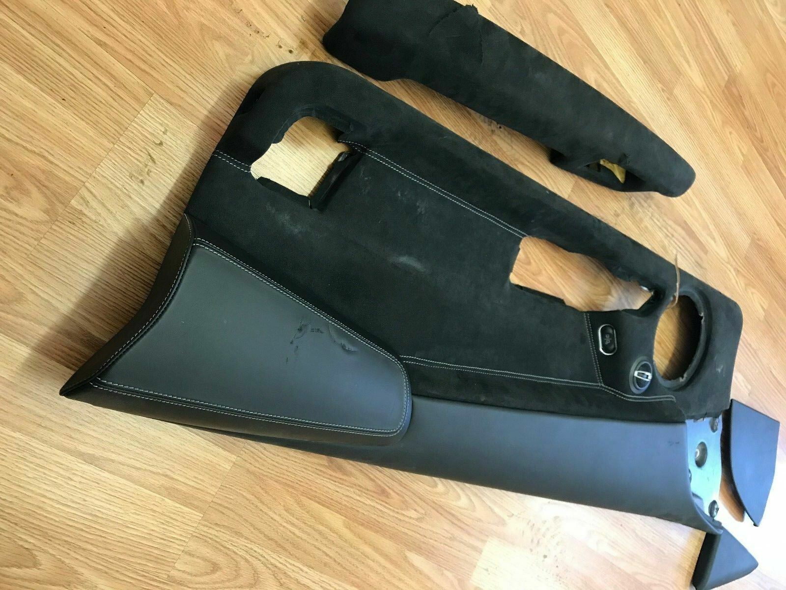 LAMBORGHINI MURCIELAGO PASSENGER SIDE DOOR PANEL ASSEMBLY OEM 0072013468