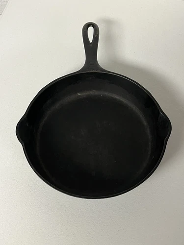 Griswold Cast Iron Skillet No 8 Large Block Logo 699 H
