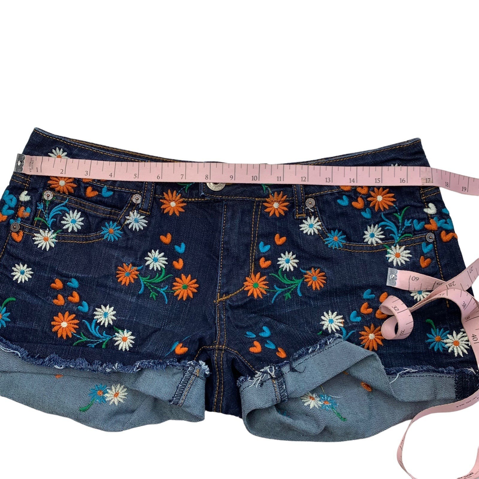 Stetson Denim Floral Embroidered Low Rise Shorts Size… Gem