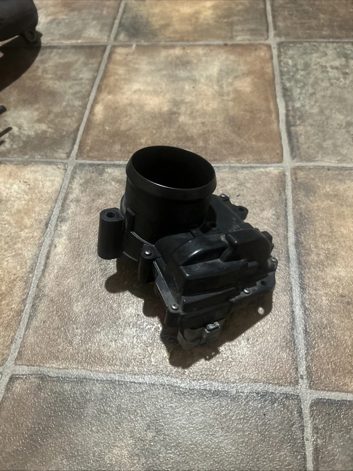 Mini Cooper Countryman 2011 1,6 L carrocería del acelerador OEM 100 k millas 13548675278 Foto 2 de 4