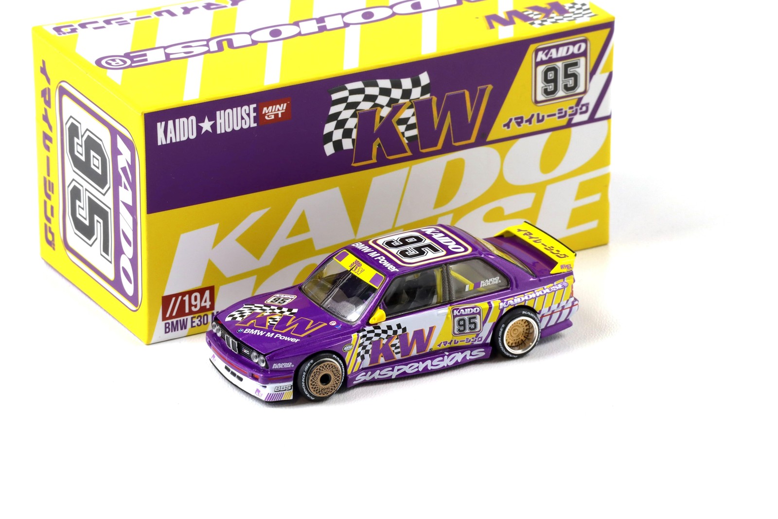 1:64 TrueScale Miniatures TSM Mini GT Kaido House BMW M3 E30 Kaido KW V1 1989