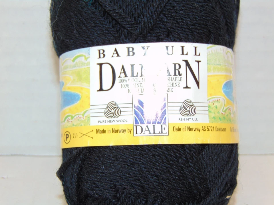 Baby Ull Dalegarn 100% lã cor preta 50 g novelo - Imagem 2 de 4