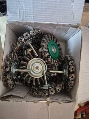 10 x Lessmann Schaft-Rundbürste Edelstahl gezopft 75 x 0,5 mm - 417.398