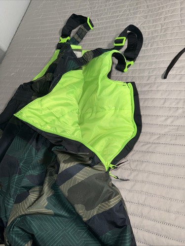 NWOT Big Boys Champion Camo Overall Ski Snowboarding Winter Snow Suit Sz. XXL-20 - Picture 12 of 15