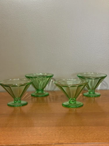 4 Vintage Uranium Glass Green Depression Glass Sherbet Dessert Cups Footed
