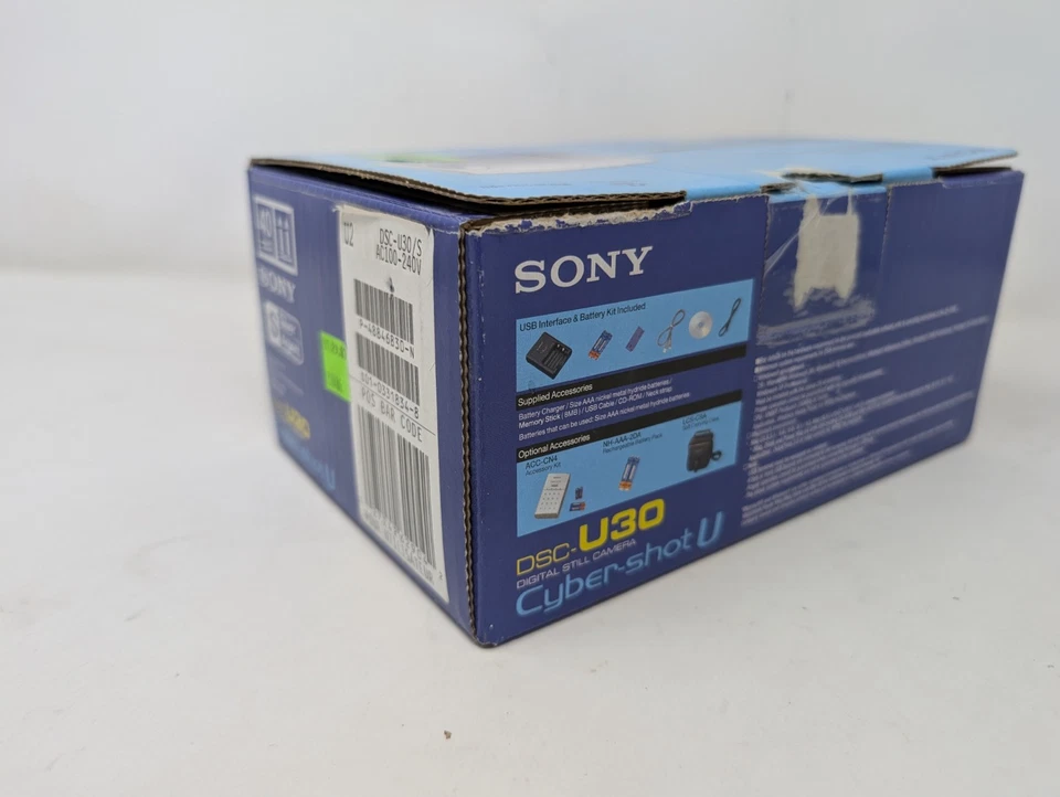 Sony Cyber-shot DSC-U30 2.0MP Digital Camera - Silver - Image 3 of 4