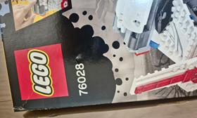 LEGO DC Super Heroes 76028 Darkseid Invasion NEW Sealed Box Comic Book
