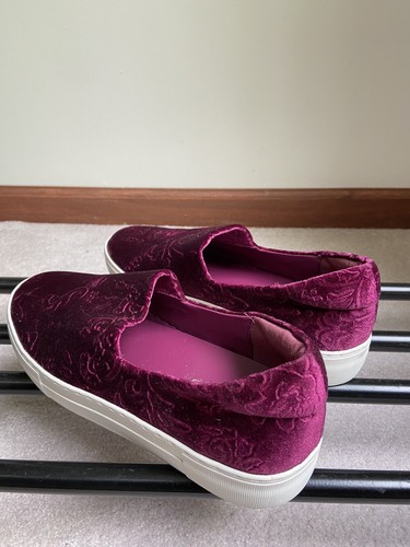 NEW J Slides Angelica Crushed Velvet Slip-On Sneaker Merlot Size 9.5 MSRP $110 - Picture 6 of 8