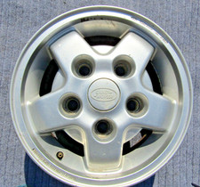 Land Rover DISCOVERY 2000-2002 16x7 Aluminum Alloy Chrome 5 Spoke Wheel
