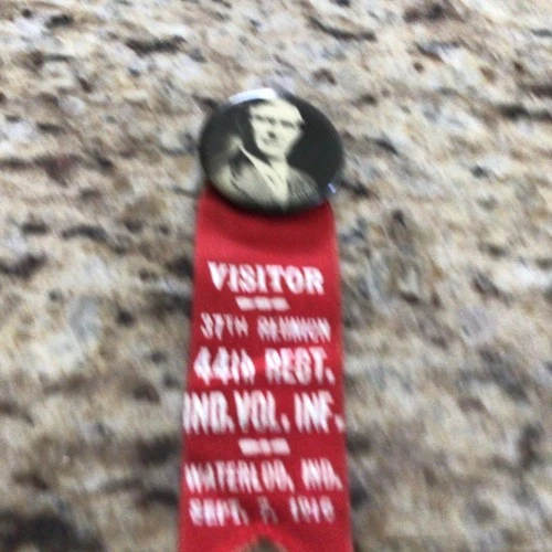 Vintage  Waterloo Indiana Ribbon/Pinback 44th Regt. IN.Vol In.1916 37th Reunion