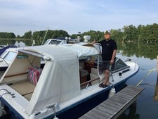 Kajütboot mit Trailer Windy 22 Gleiter 175 PS geschlossen oder offen fahren