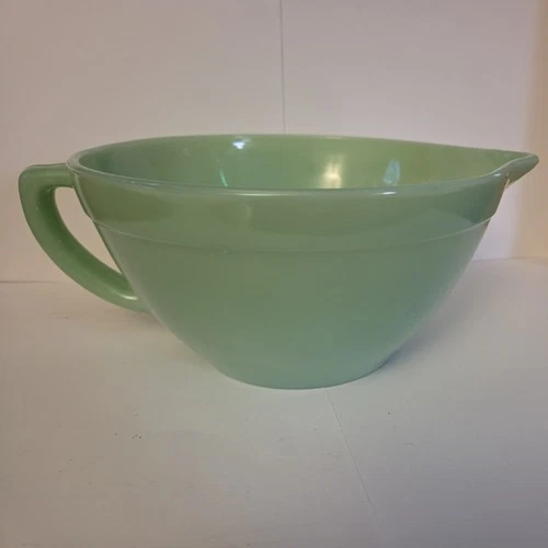 Vintage Fire King Ware Jadeite Green Large Measuring Cup With Handle 7 1/2"
