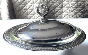 Leonard Silverplate 3‑Pc Serving Dish w/ 2 QT Fire‑King Insert 10.75"
