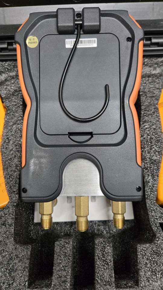 *NEW* HTI HT-750 Digital Pressure Gauge Electronic Manifold Meter w/Case - Image 3 of 4