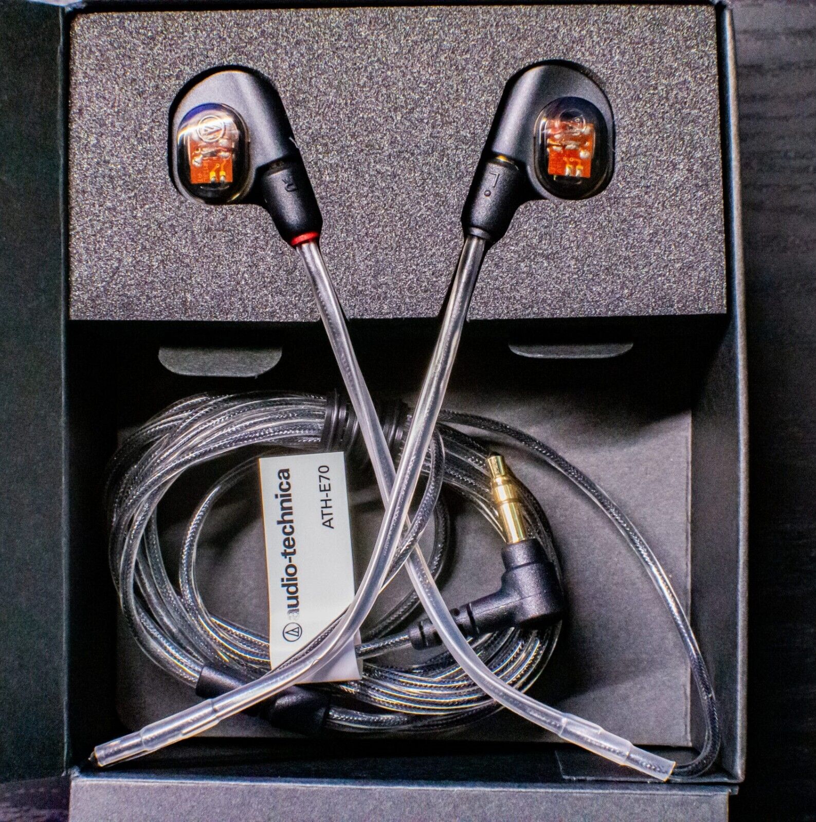 Audio-Technica ATH-E70 Professional In-Ear Monitor Headphone EMS w/  Tracking NEW