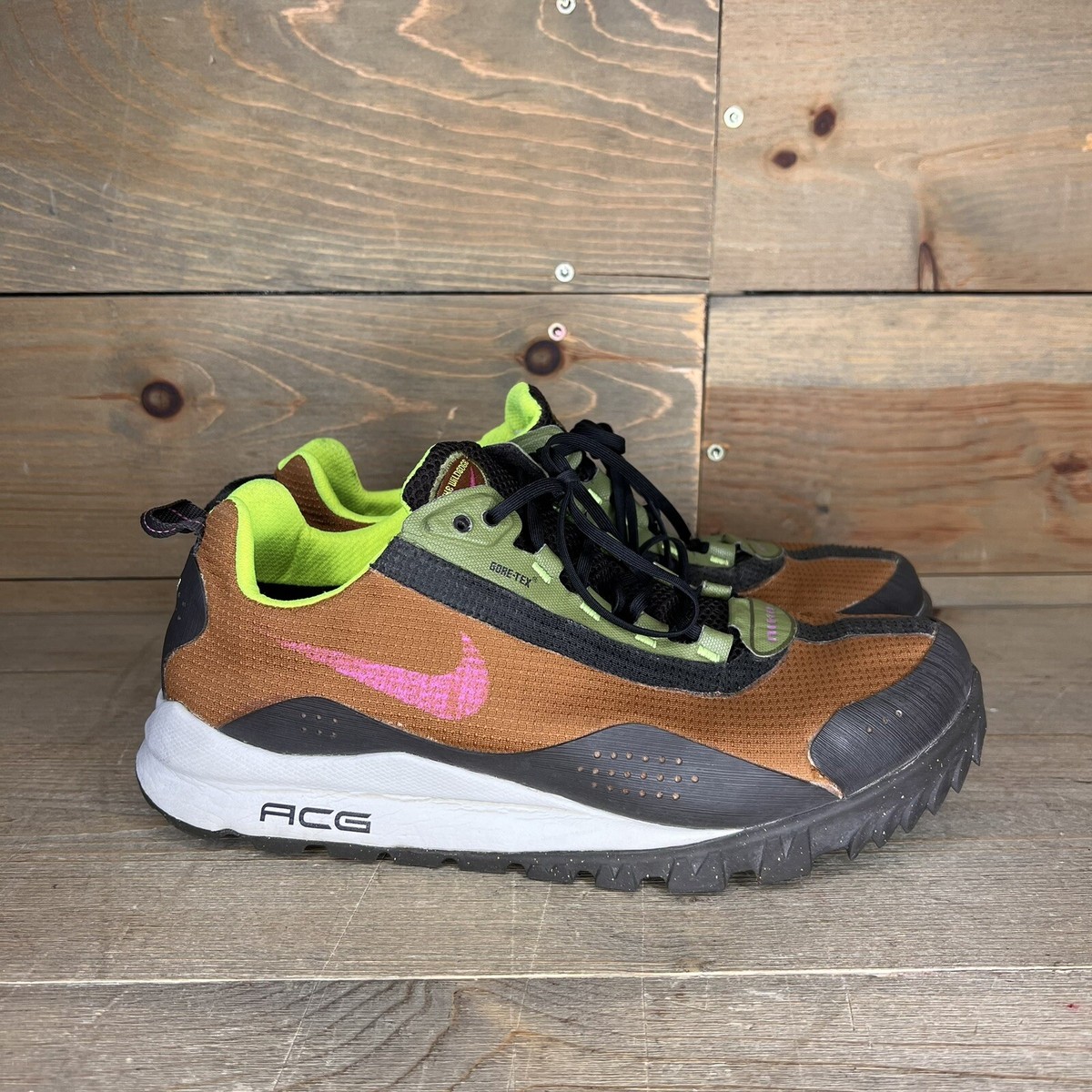 Nike ACG Wildedge GTX 316443-261 Brown Hiking Sneakers Shoes