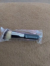 it Cosmetics Heavenly Luxe Solid Serum Foundation Brush No. 29 New And Sealed 