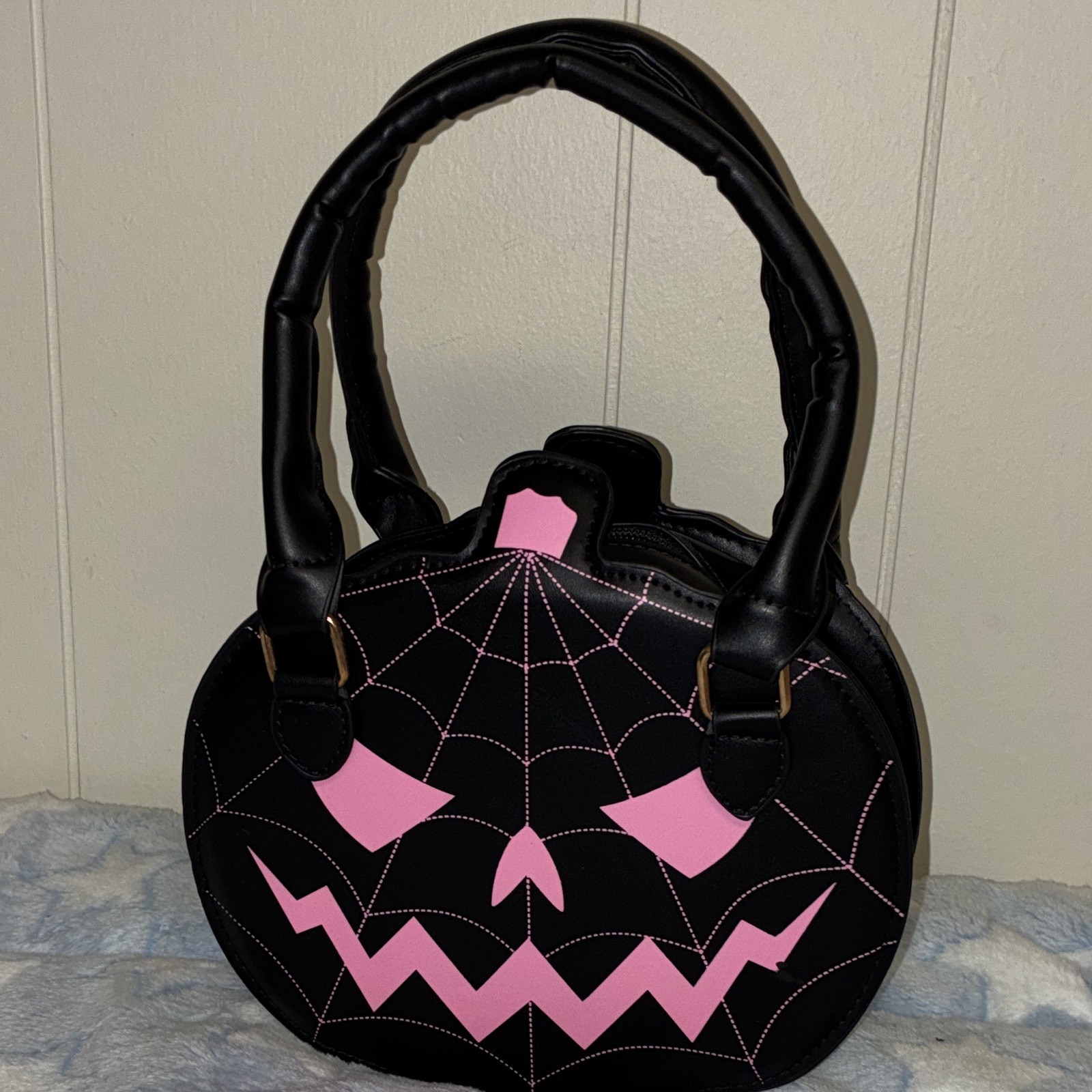 Black Pink Spider Web Jack-O'-Lantern Round Satchel Top Handle Gold Zip