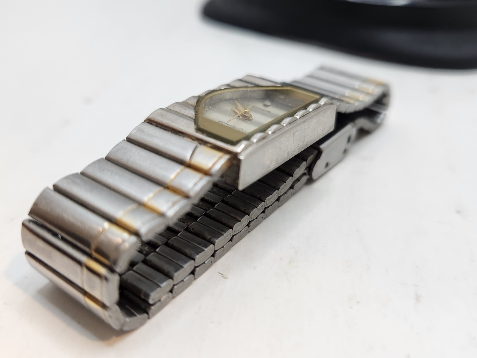 Ronica Quartz Two Tone Rectangular Fresh Battery … - image 11