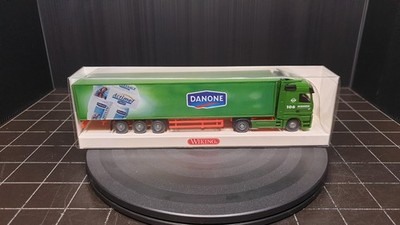 Wiking 528 03 42 MB Actros Kühlkoffer-Sattelzug Danone Actimel Schober 106 OVP