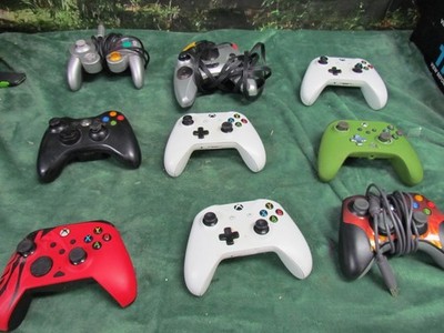 7 X BOX CONTROLERS AND OTHERS