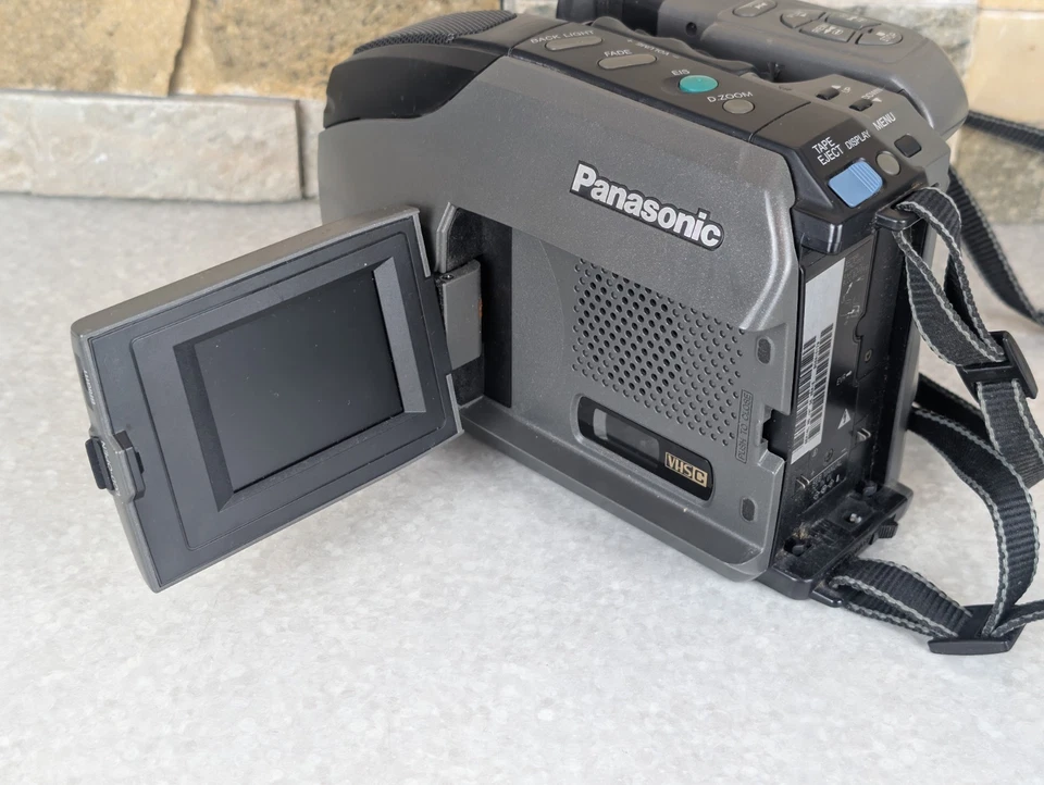 Panasonic Palmcorder VHSC Model PV-L450D-K RECORD PLAYBACK & TRANSFER TESTED - Image 3 of 4