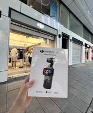 DJI Pocket 2 Creator Combo - 3 Axis Gimbal Stabilizer with 4K Camera