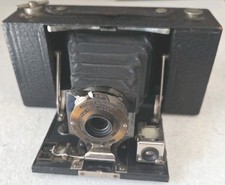    1907 Kodak No.2 Folding Pocket Brownie Model B Camera 120 roll film Eastman