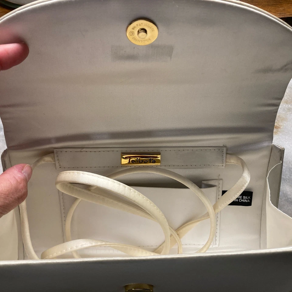 Bolso sin asas/cartera de seda pura Talbots hecho en China. Muy buen estado ~ Off White Foto 4 de 4