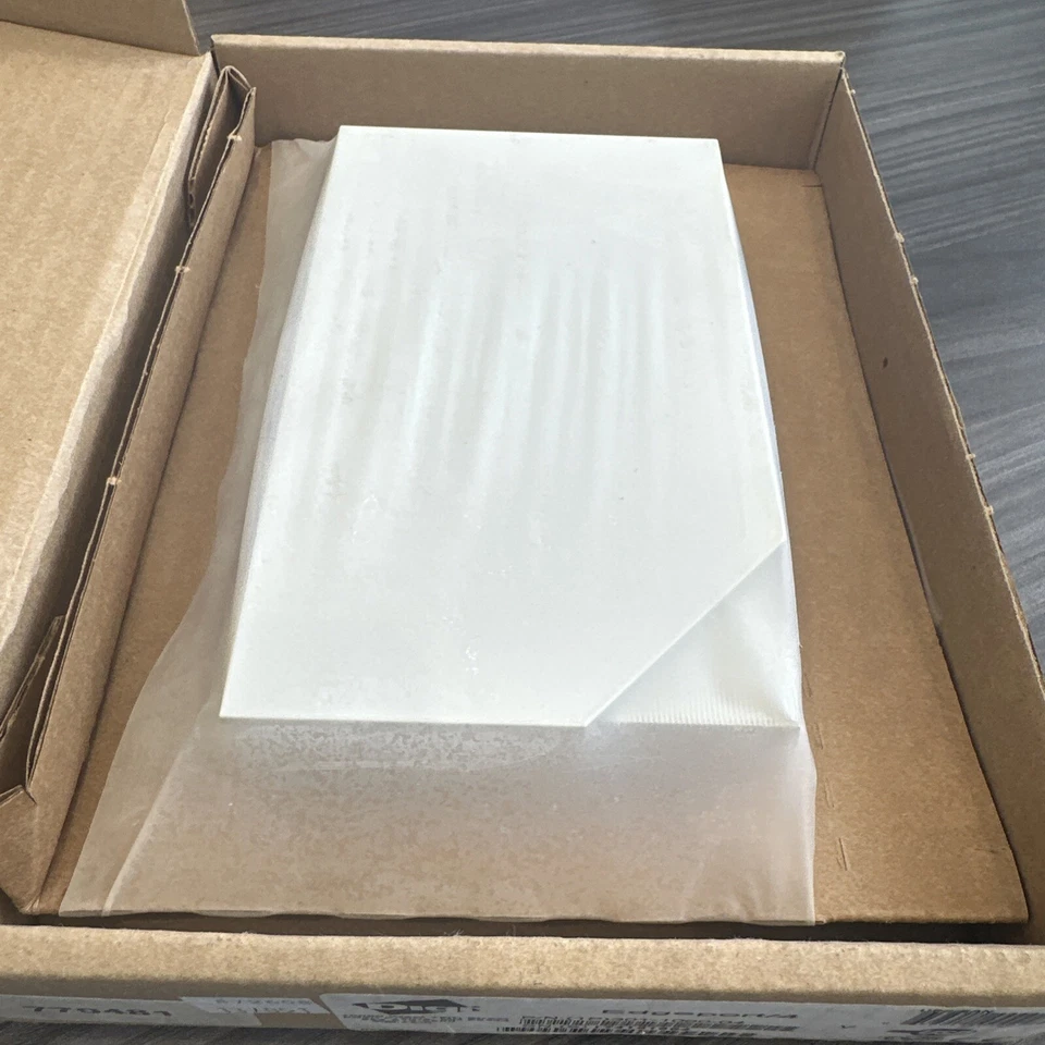 Digi Edgeport/4 RS-232 301-1000-04 USB Converter - Image 2 of 3