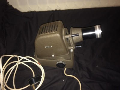 Projecteur de diapositives vintage Aldis Three Hundred années