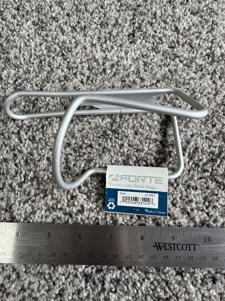 Jaula de carretera Forte Strada Lite - Jaula de botella de aluminio ultraligera para ciclismo de carretera Foto 2 de 2