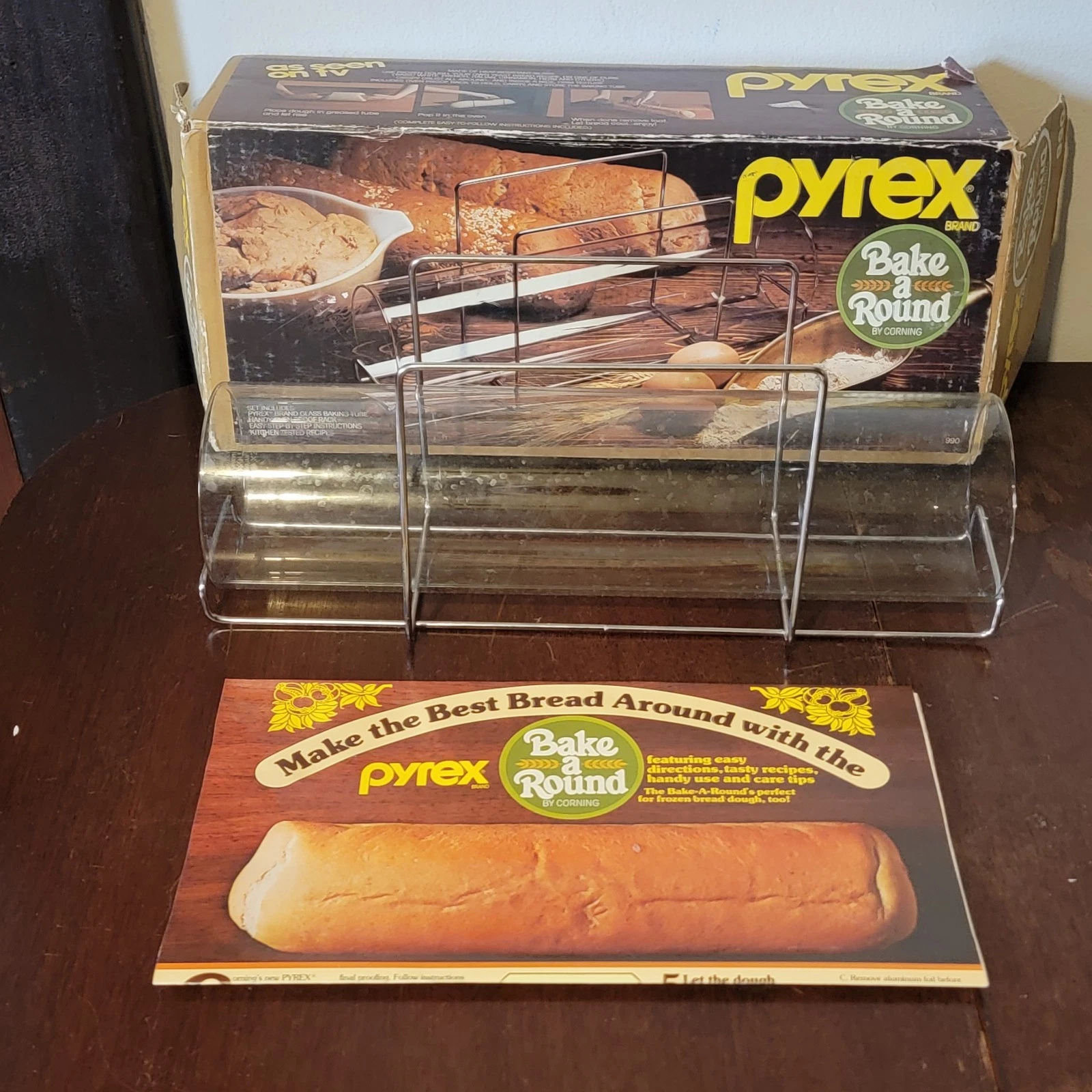 Vintage Pyrex Bake A Round Bread Baking Tube Pan Rack 990 Original Box W Recipes