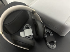 Original Beats by Dr. Dre Studio Pro Wireless Headphones Black/Gold