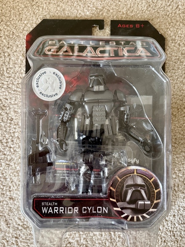 Battle Galactica Stealth Warrior Cylon Action Figure ToyR Us Exclusive *NEW*