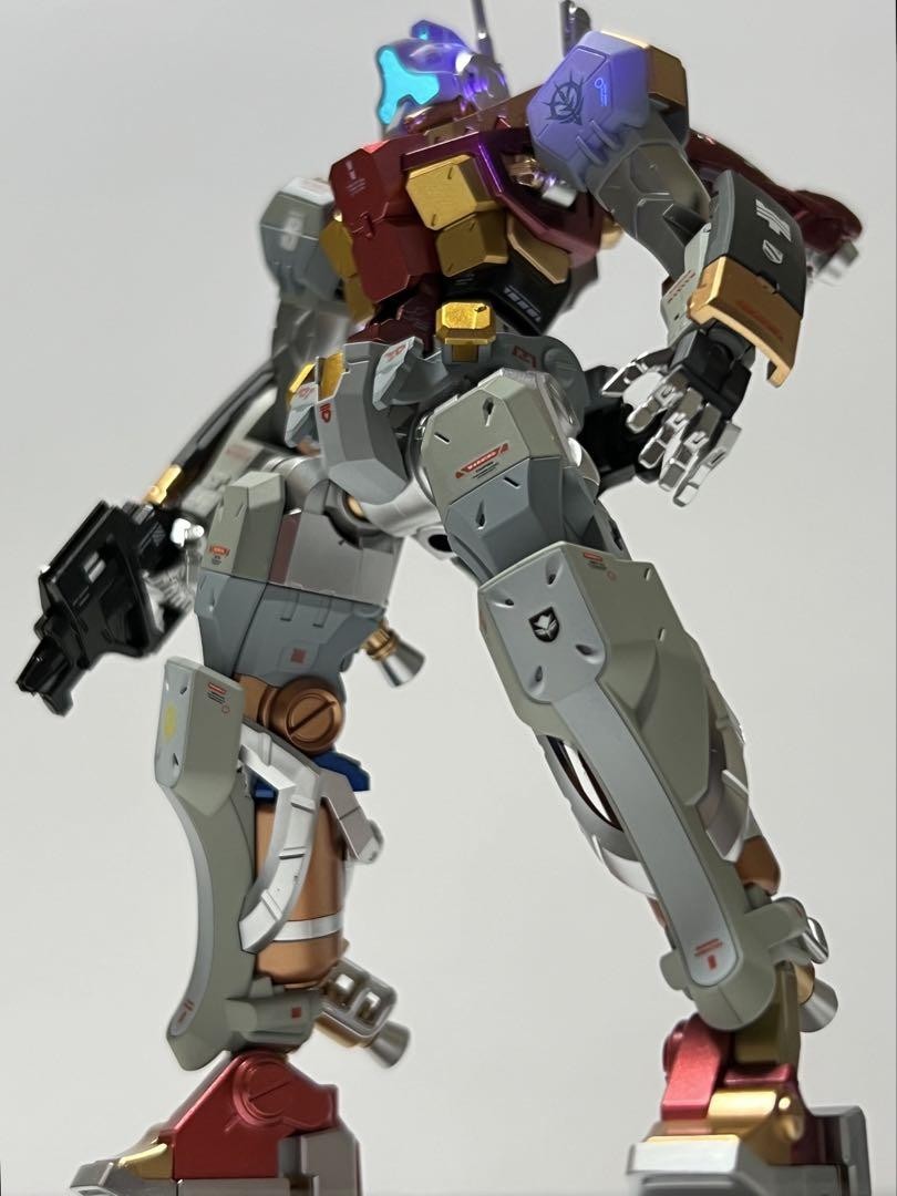 新品未使用☆匿名配送　レア　グッゲンハイム美術館　モデルキット　模型 吉徳×F:NEX ヨルハ二号B型/2B -日本人形- 1/4スケールフィギュア