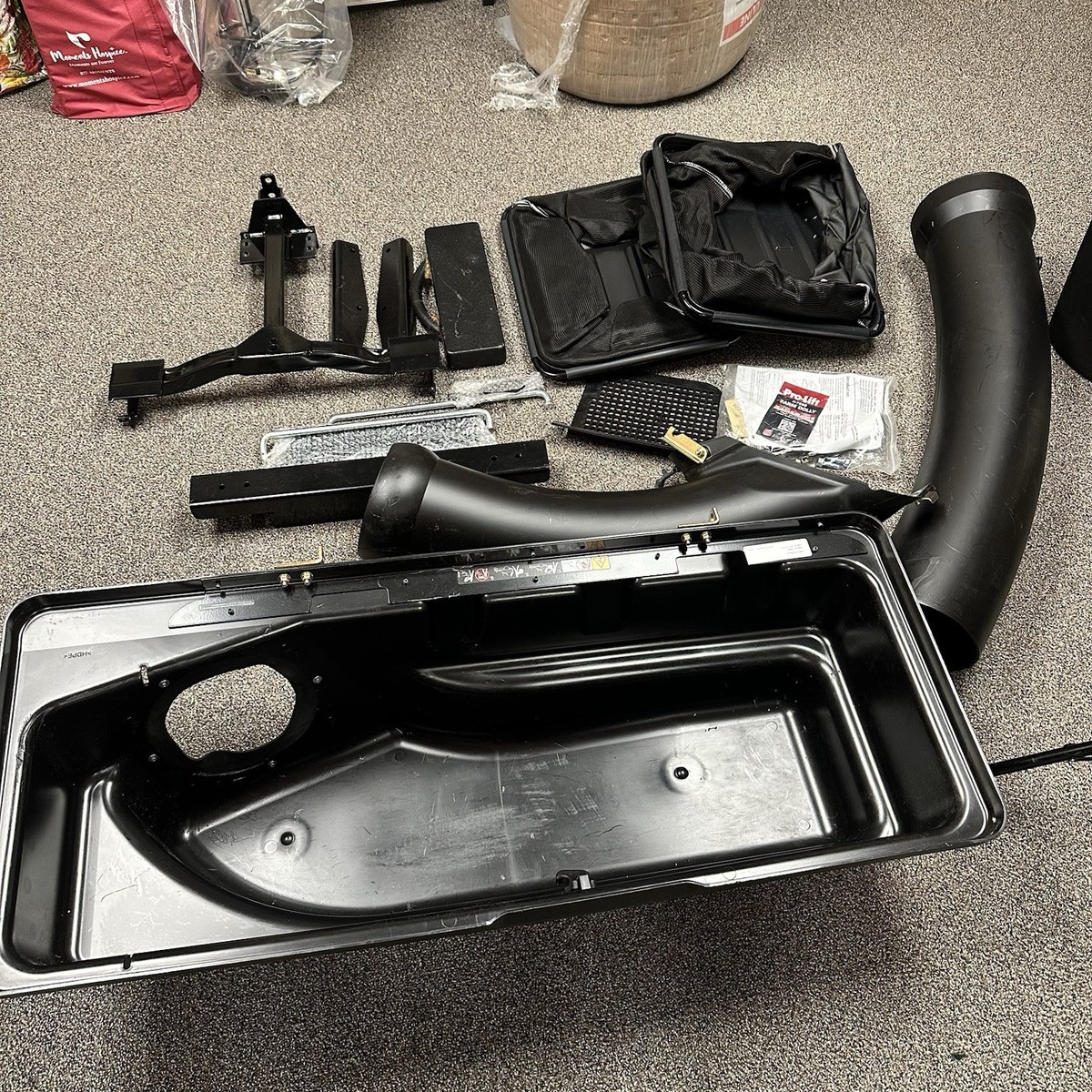 Shii　0507 Toro 79391 Twin Bagger for TimeCutter 42 in. Stamped Deck New With