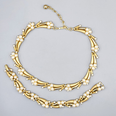 Crown Trifari Faux Pearl Crystal Satin Gold Tone Branch Link Necklace Bracelet