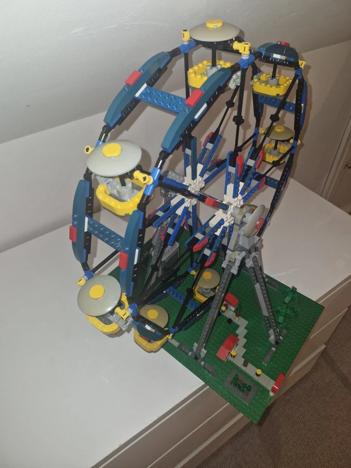 LEGO Creator 4957 Ferris Wheel, photo 3 of 5