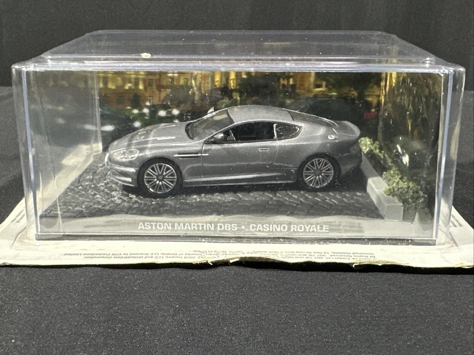 ASTON MARTIN DBS James Bond Car Collection Casino Royale Model Diecast 1:43 Gray - Image 2 of 4
