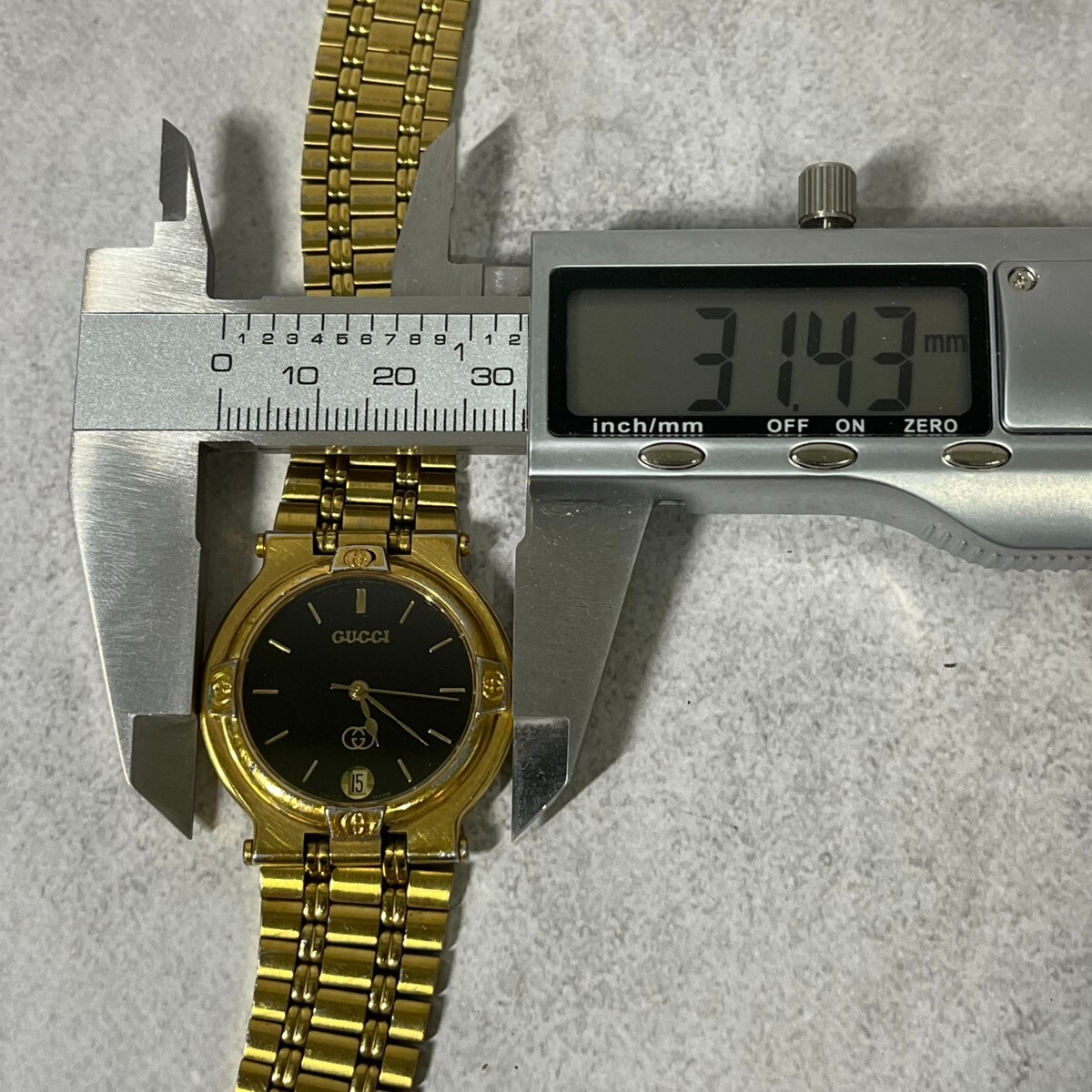 Z2910-67宮60787 GUCCI 9200M 腕時計 グッチ ゴールド系文字盤