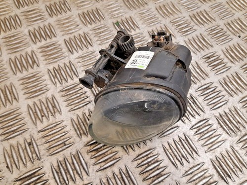 Audi A4 B8 2,0 TDI Nebelscheinwerfer Rechts 8T0941700