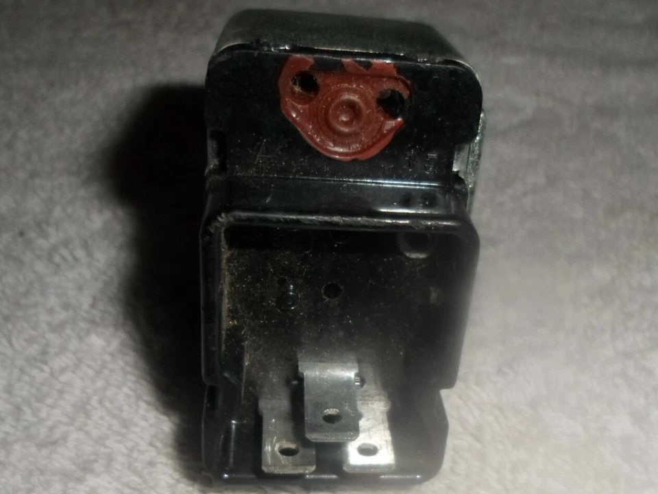 NOS Mopar 5209982 Fast Idle Cut Out Relay Dodge Omni Plymouth Horizon - Image 4 of 4
