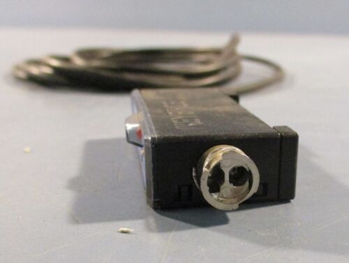 Keyence FS2-60P Automation Sensors Photoelectric Fiber Sensor - Picture 5 of 7